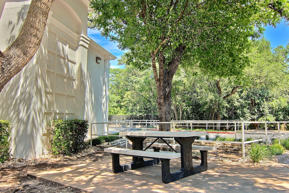 Studio 6 Austin, TX - Northwest, C78613, Austin TX