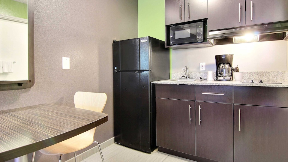 Studio 6 Extended Stay - Austin, TX - Northwest, C78613, Austin TX