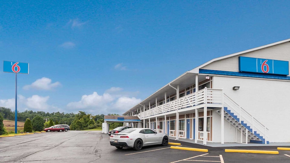 Motel 6 Parkersburg, WV, PARKERSBURG, PARKERSBURG