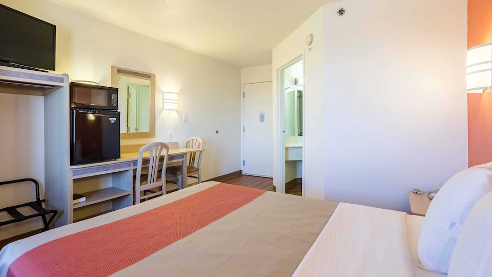 Motel 6 Dale, IN, Dale, Dale