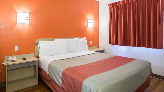 1 Queen Bed | Non-Smoking