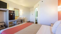 Motel 6 Dale, IN