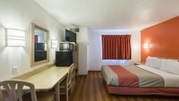 Motel 6 Dale, IN