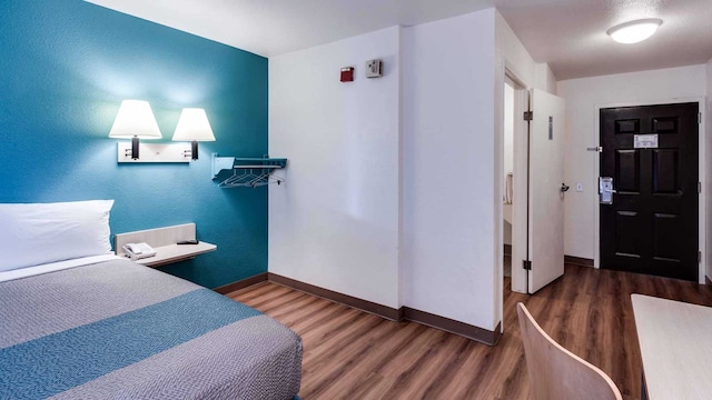 1 Full Bed | ADA/RI Shower/Smoking