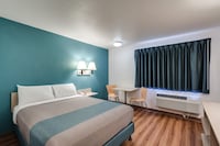 Motel 6 Spokane, WA - West