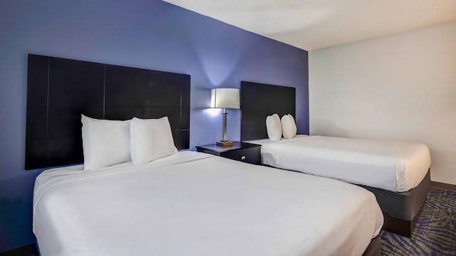 2 Queen Beds | Mobility Accessible Tub Nsmk