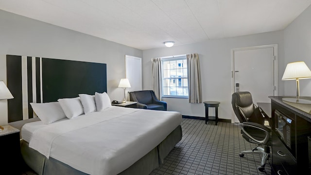 1 King Bed | Mobility Acc Tub Smk Micfridge