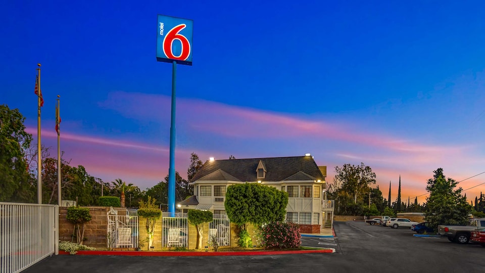 Motel 6 Fresno, CA - Belmont Ave, C93728, Fresno CA