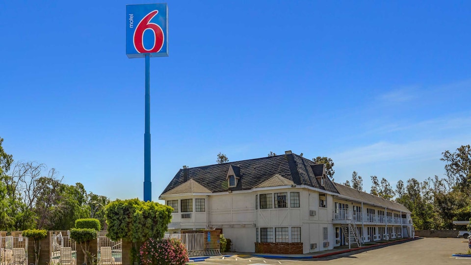 Motel 6 Fresno, CA - Belmont Ave, C93728, Fresno CA