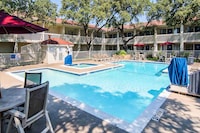 Motel 6 Addison, TX - Dallas