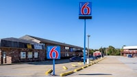 Motel 6 Troy, IL