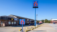 Motel 6 Troy, IL