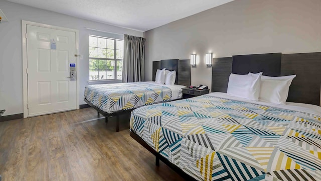 2 Queen Beds | Smoking