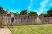 Studio 6 Arlington, TX - South - Dallas