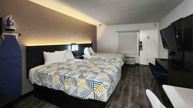 2 Full Beds | Non-Smoking, Kitchen