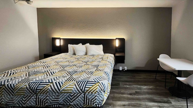 1 King Bed | Non-Smoking, Kitchen