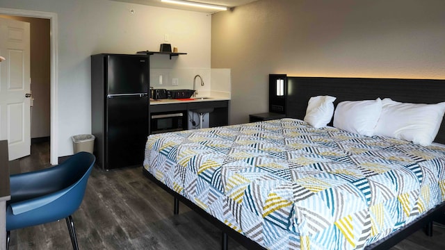 1 King Bed | Mobil Access Tub Nsmk Kitchen