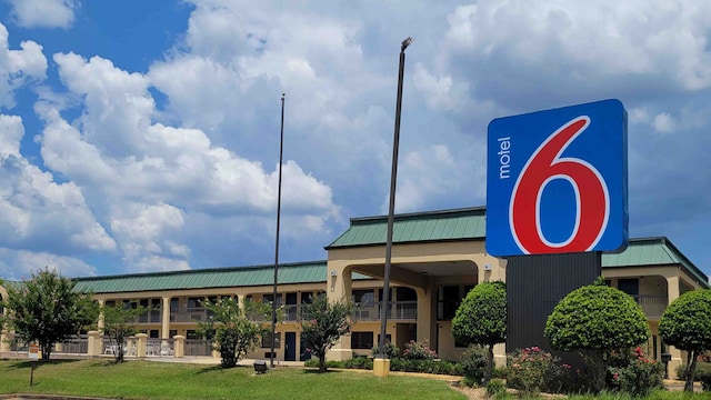 Motel 6 Jackson, MS - Southwest