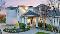 Studio 6 North Richland Hills, TX - Fort Worth