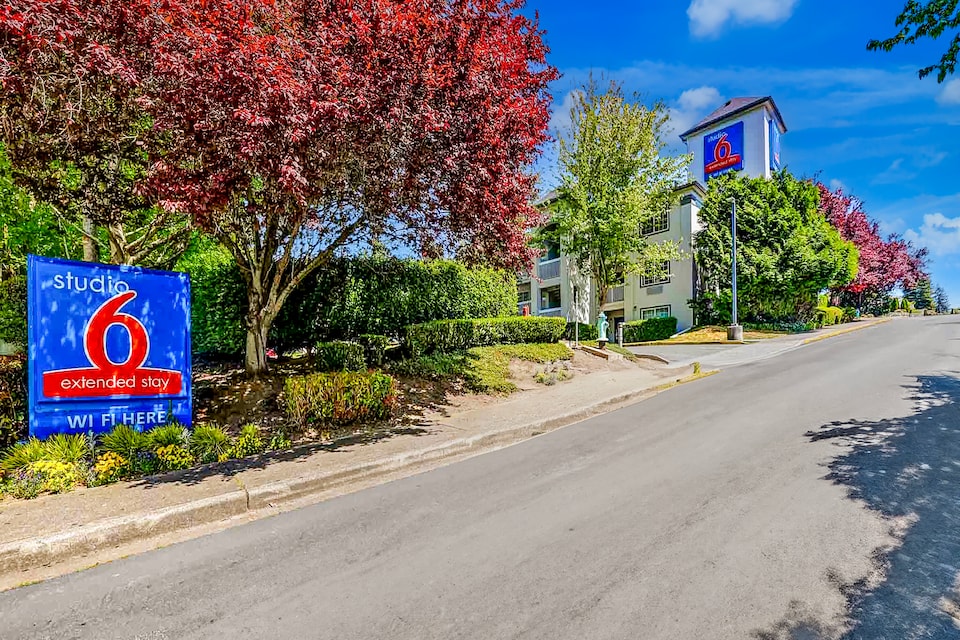 Studio 6 Mountlake Terrace, WA - Seattle, Mountlake Terrace, Mountlake Terrace