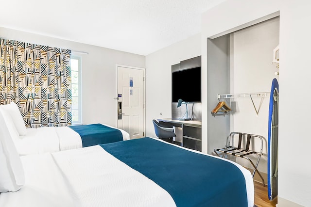 2 Full Beds | ADA/Roll-In Shower, Non-smoking