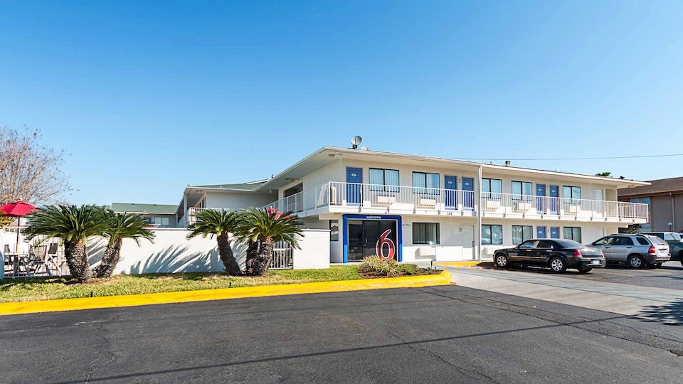 Motel 6 Mcallen, TX, C78501, McAllen TX