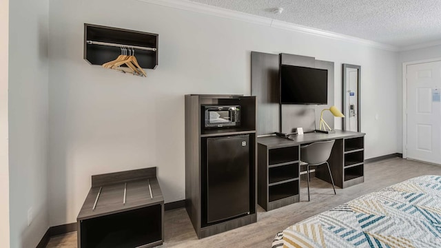 1 King Bed | Smoking, Micfridge