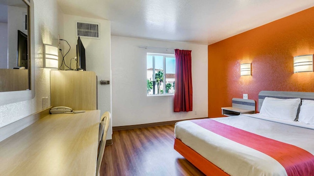 1 Queen Bed | Non-Smoking