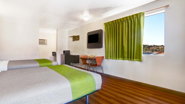 2 Full Beds | Mobility Access RI Shower Nsmk