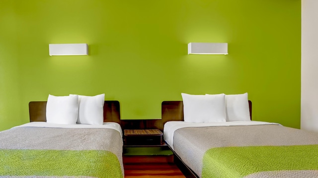 2 Full Beds | Non-Smoking