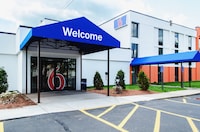 Motel 6 Brockton, MA