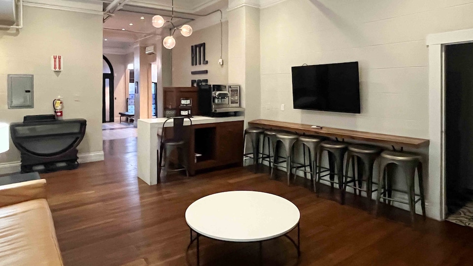 Motel 6 San Francisco, CA – Civic Center, C94102, San Francisco CA