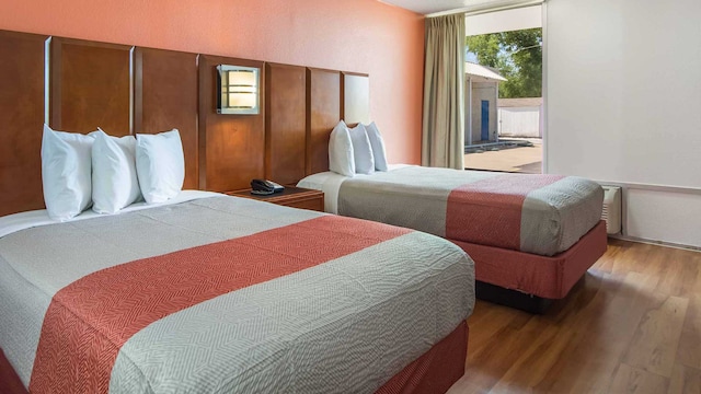 2 Full Beds | Mobil Access Tub Nsmk Micfridg