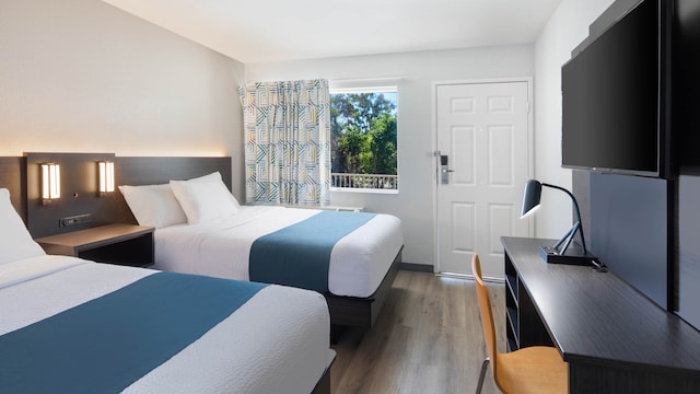 2 Full Beds | Micfridge, Non-smoking