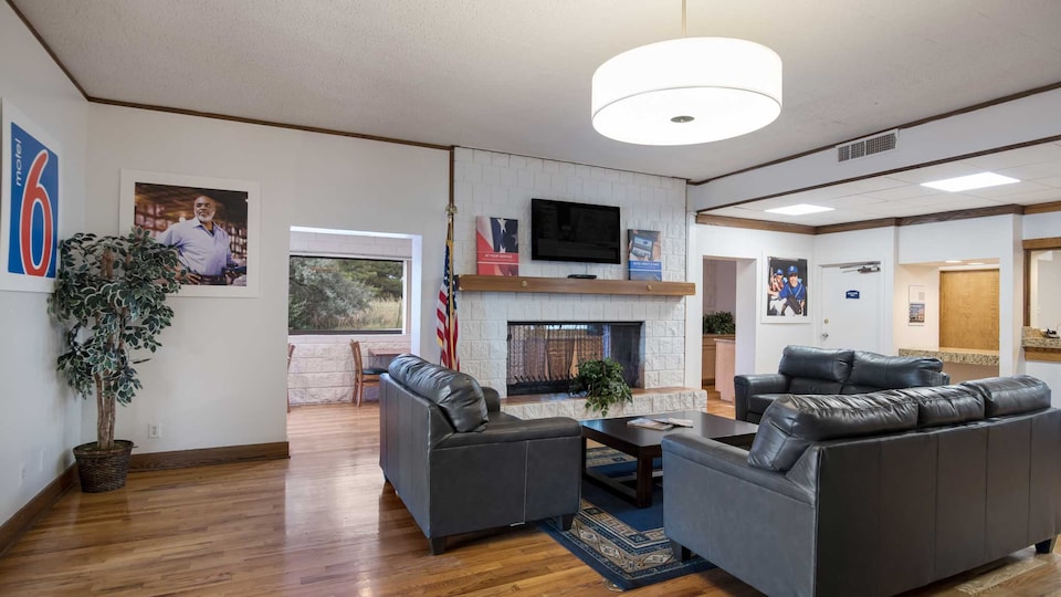 Studio 6 Colorado Springs, CO - Air Force Academy, Colorado Springs, Colorado Springs