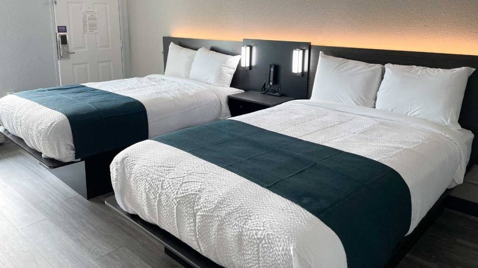 2 Full Beds | Non-Smoking, Micfridge