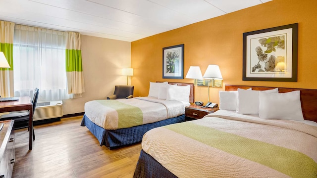 2 FULL BEDS | NON-SMOKING