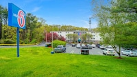 Motel 6 Milford, CT