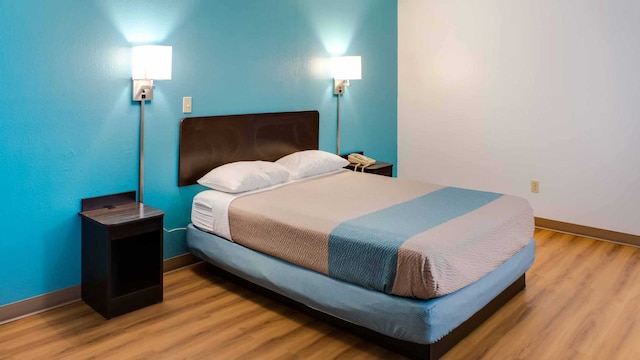 1 QUEEN BED | BUSINESS, NON-SMOKING