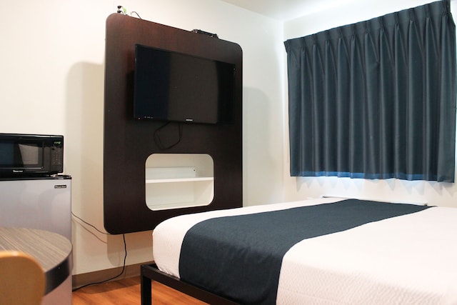 1 Queen Bed | Non-Smoking