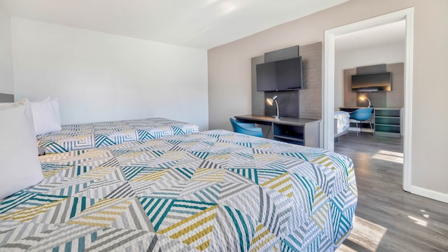 3 Queen Beds | Non-Smoking, Kitchen