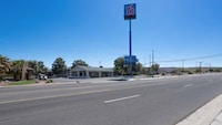 Motel 6 Kingman, AZ - Route 66 West