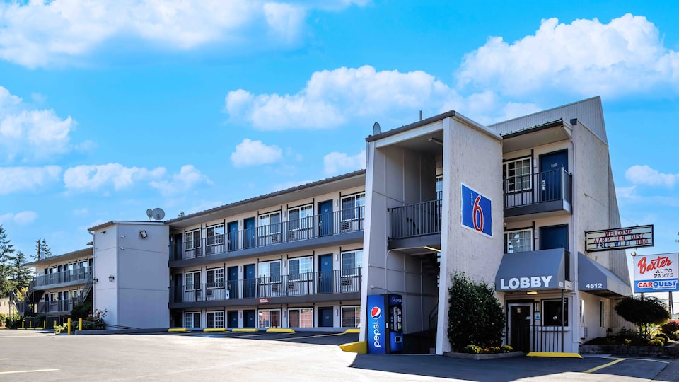 Motel 6 Portland, OR – Southeast, C97015, Portland OR