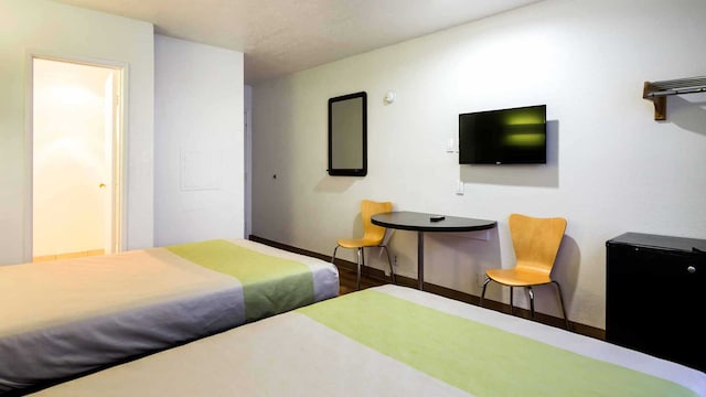 2 Full Beds | Non-Smoking