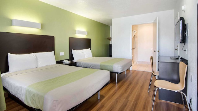 2 Full Beds | Mobility Accessible Tub Nsmk