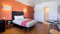 Motel 6 Santa Fe, NM - Downtown