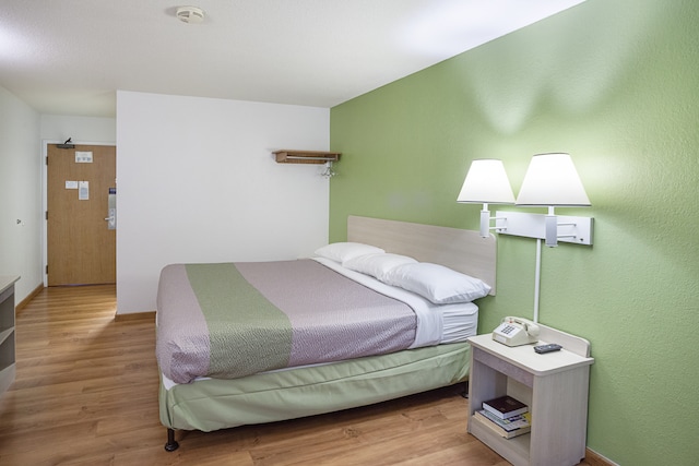 1 King Bed | Non-Smoking, Mini Fridge