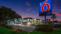 Motel 6 College Station, TX - Bryan