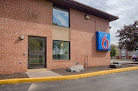 Motel 6 East Syracuse, NY - Airport