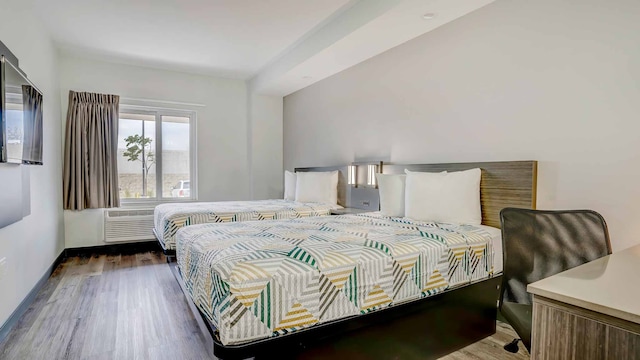 2 Full Beds | Mobility Accessible Tub Nsmk